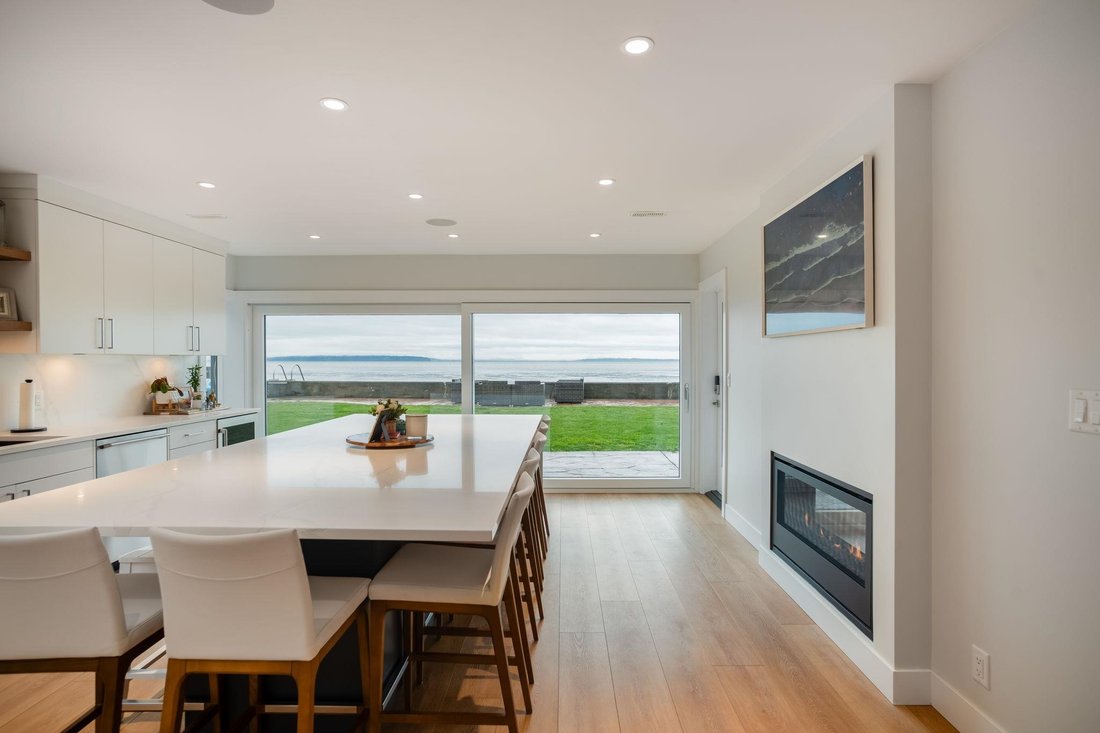 House in Delta, British Columbia, Canada 3 - 18205606