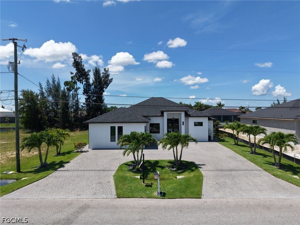 House in Cape Coral, Florida, United States 2 - 18131753