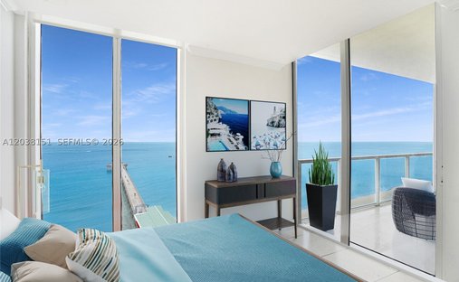 Condo in Sunny Isles Beach, Florida, United States 1