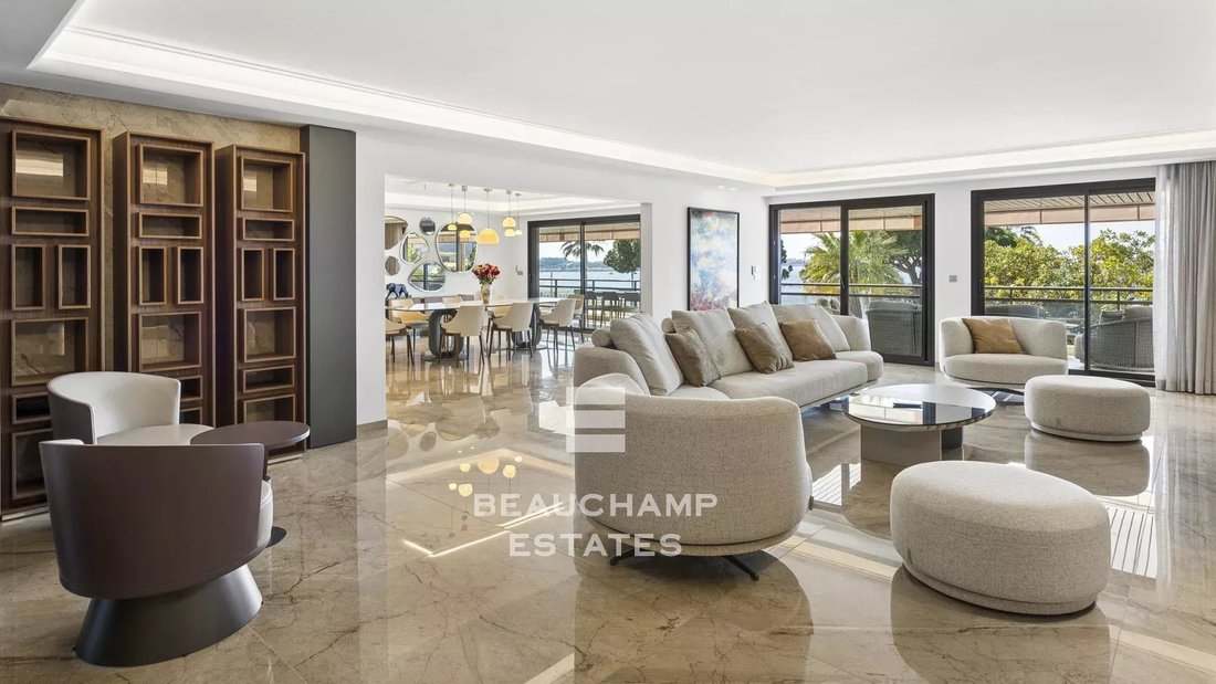 Apartment in Saint Nicolas, Cannes, France 2 - 17647001