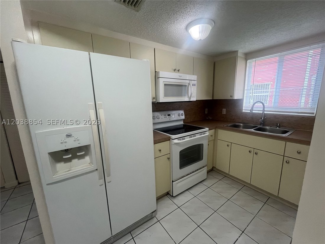 Miami, Florida, United States 4 - 18204397