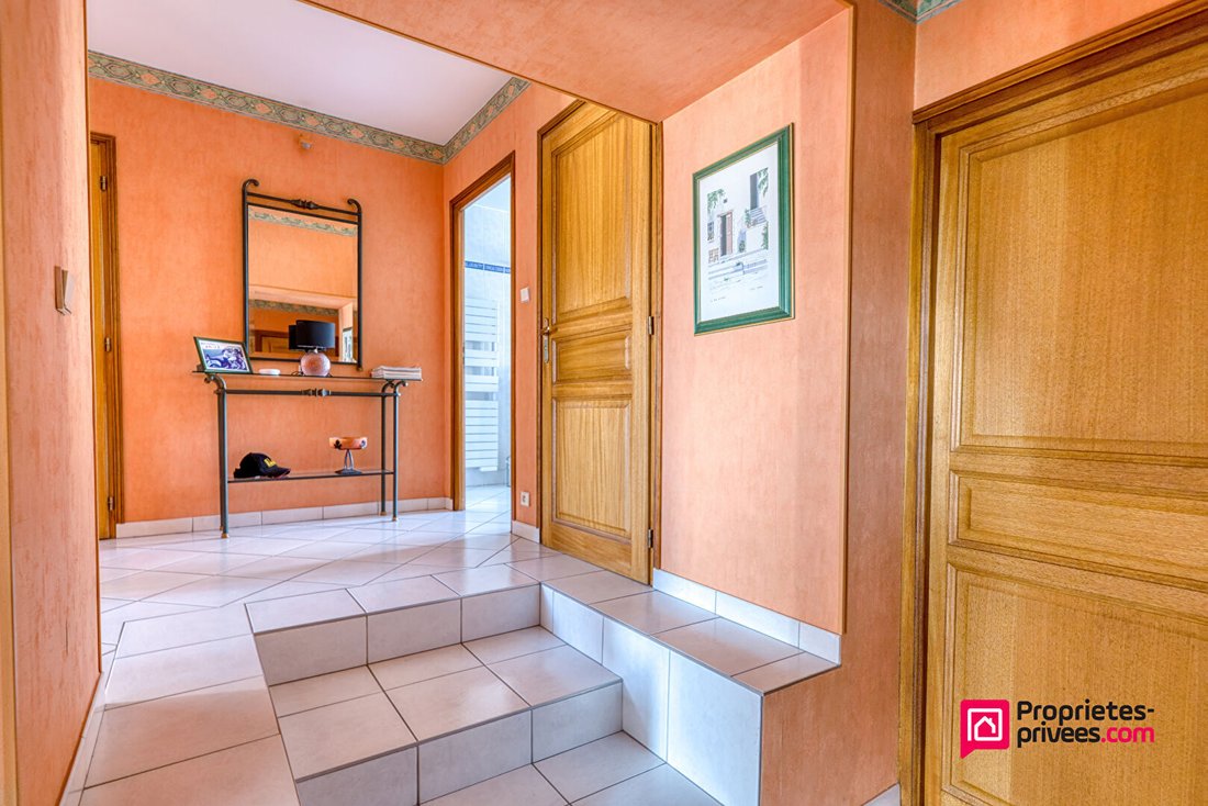 Villa in Centre Nord Est, Saint-Symphorien-d'Ozon, France 4 - 18205976