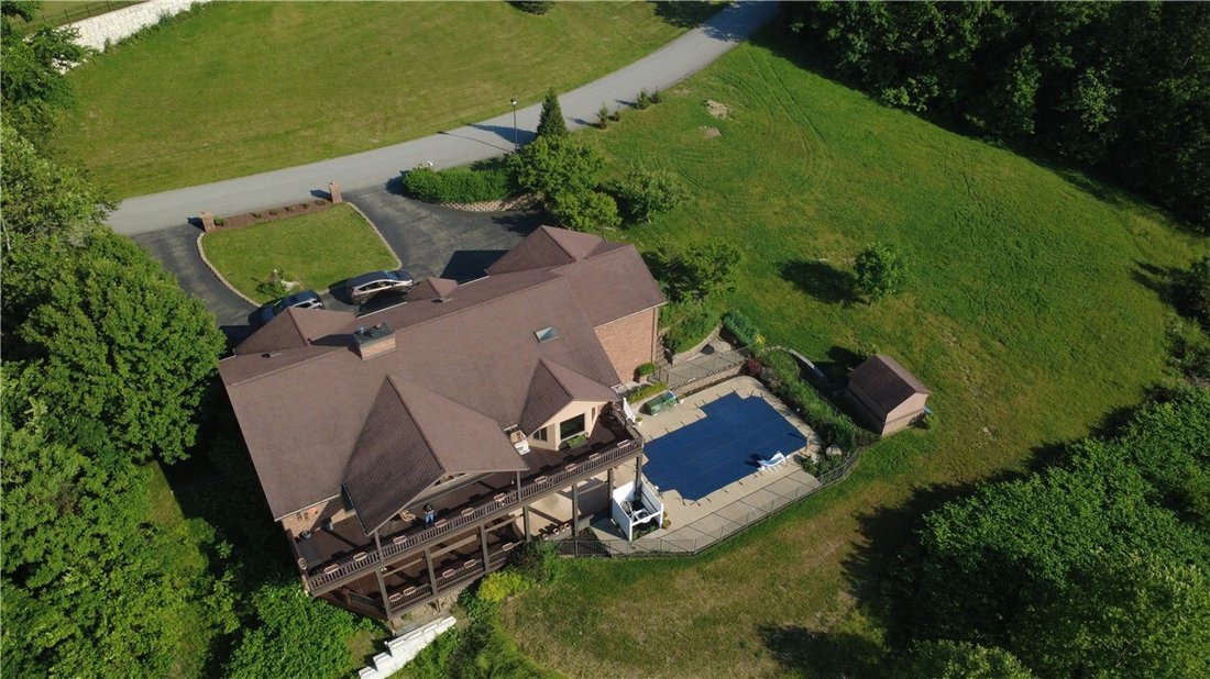 House in Connellsville, Pennsylvania, United States 2 - 18203060