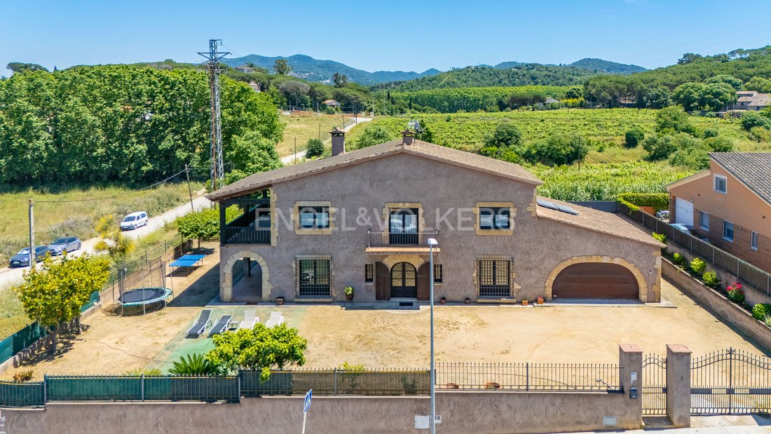House in Montornes del Valles, Catalonia, Spain 3 - 15716642