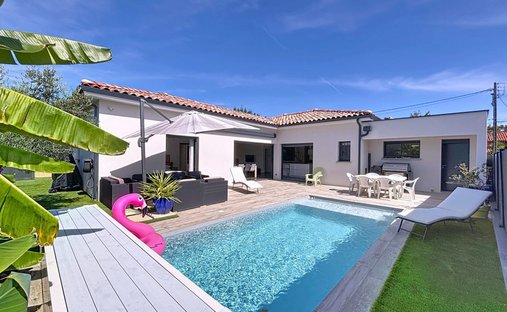 House in Aussonne, Occitania, France 1