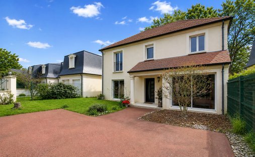 Villa in Le Plessis-Trévise, Île-de-France, Frankreich 1