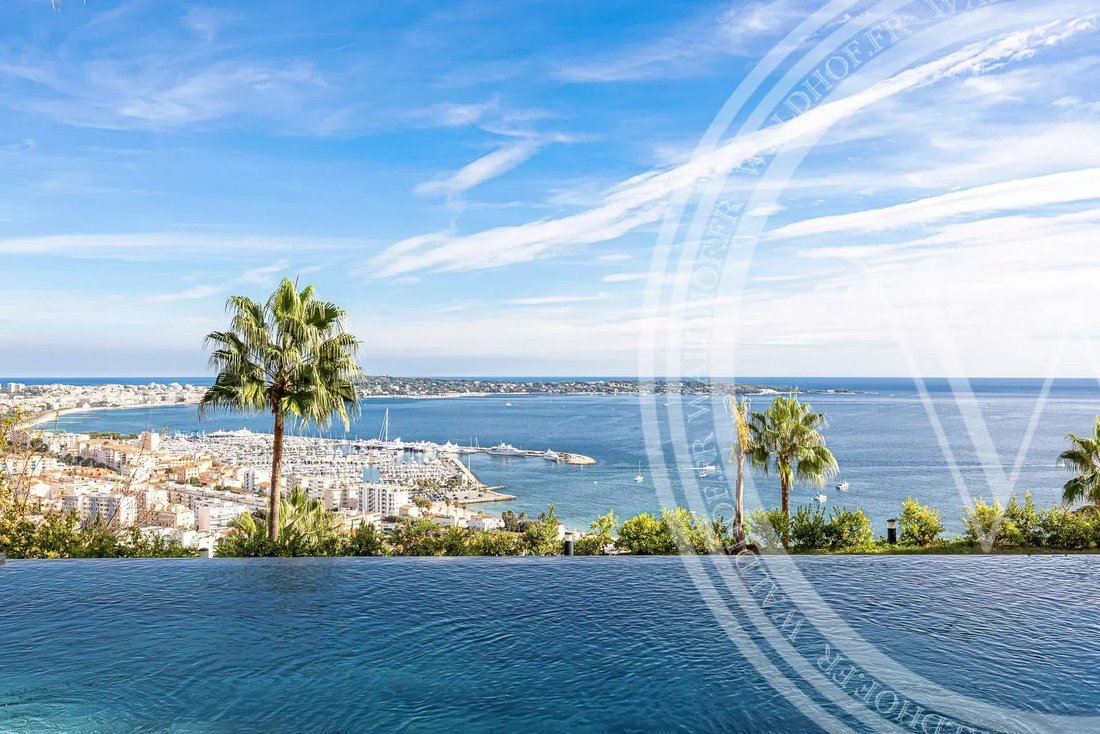 Villa in Font de Veyre, Cannes, France 2 - 18205923