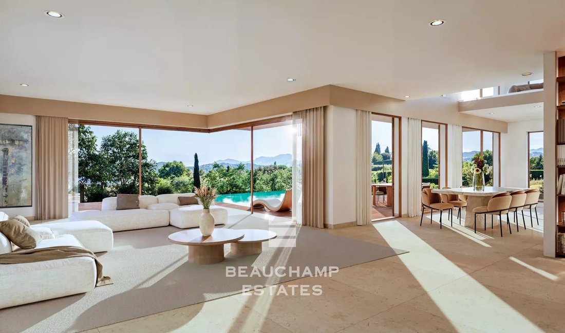 Villa in Mougins, Provence-Alpes-Côte d'Azur, France 2 - 18156479
