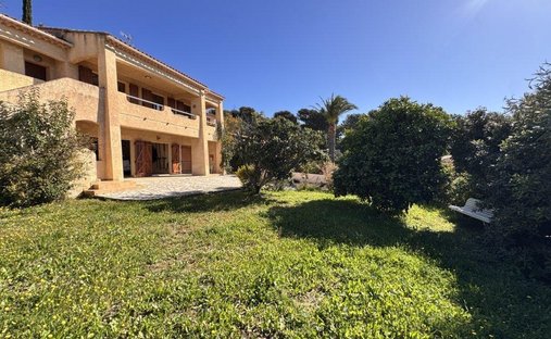 House in La Ciotat, Provence-Alpes-Côte d'Azur, France 1