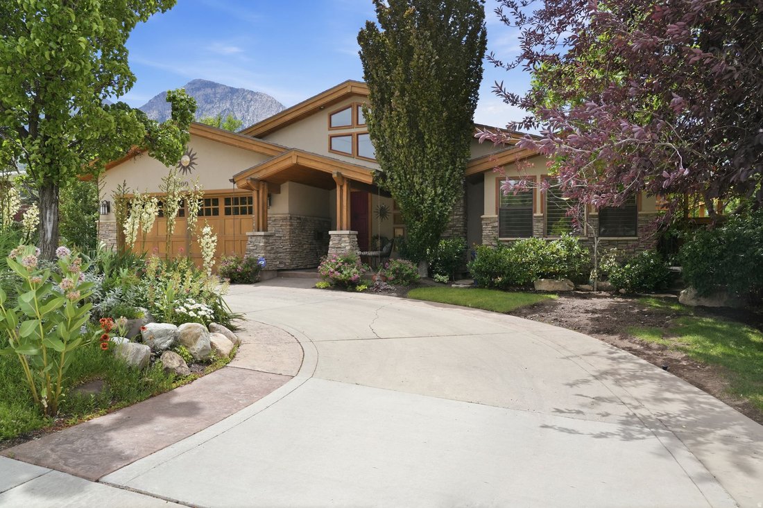 House in Holladay, Utah, United States 1 - 18203704