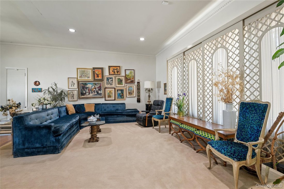 House in Woodmere, New York, United States 5 - 18199610