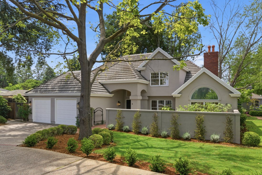 House in Los Altos Hills, California, United States 1 - 17695530