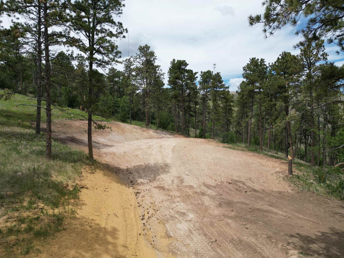 Land in Colonial Pine Hills, South Dakota, United States 4 - 18205532