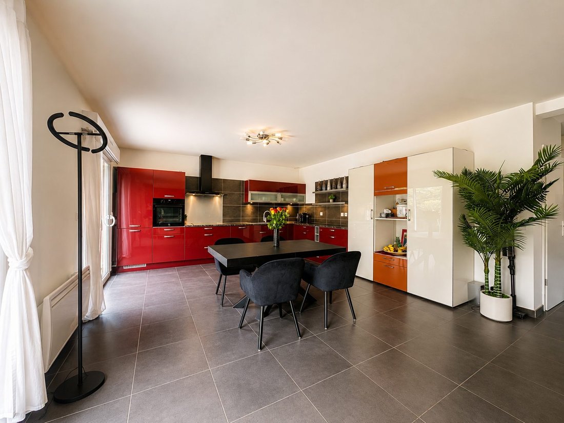 Villa in Le Plessis-Trévise, Ile-de-France, France 3 - 17699975