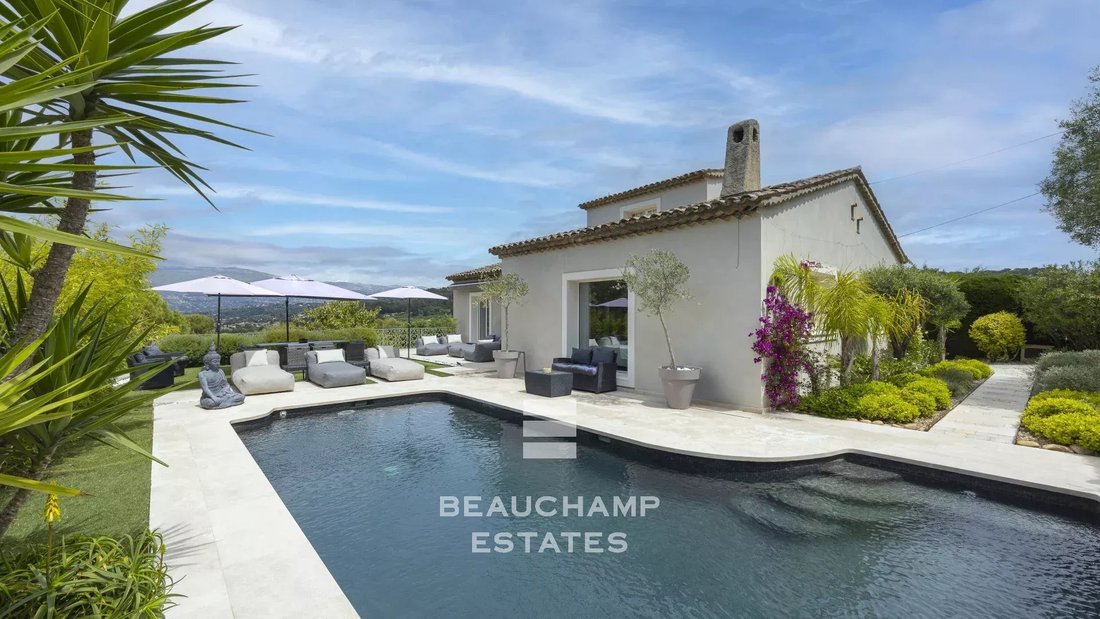 Villa in Mougins, Provence-Alpes-Côte d'Azur, France 2 - 17949090
