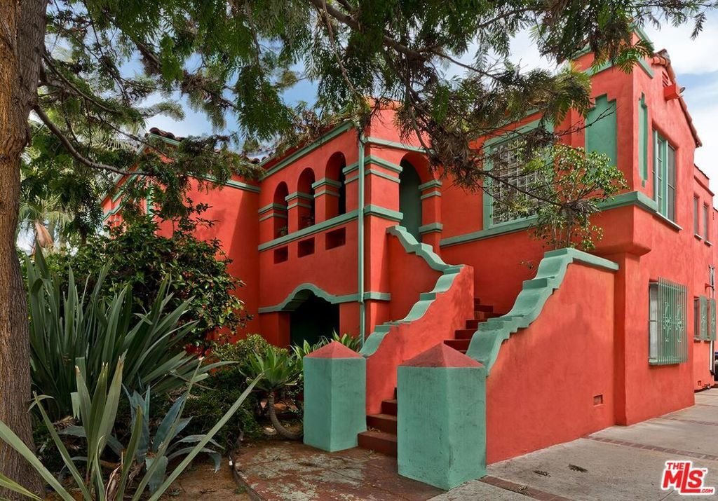 West Hollywood, California, United States 2 - 18203455