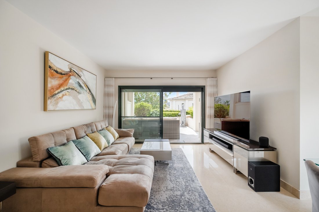 Apartment in Benahavis, Andalusia, Spain 2 - 18203139