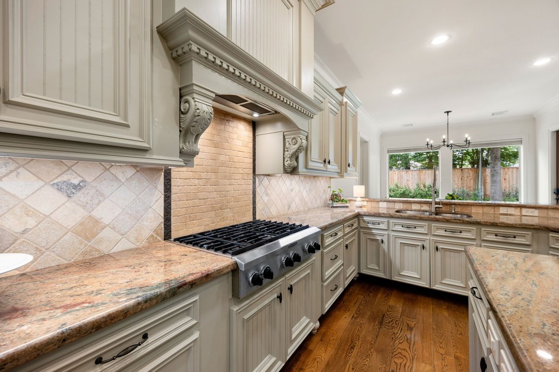 House in Houston, Texas, United States 3 - 18202036