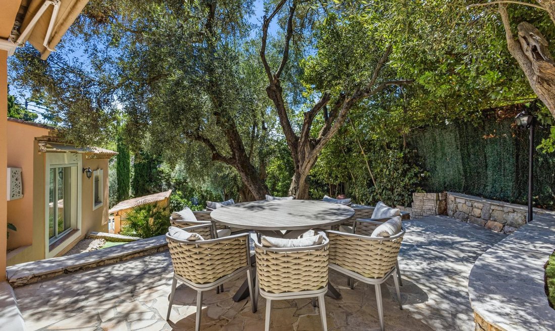 Villa in Mougins, Provence-Alpes-Côte d'Azur, France 3 - 18201496