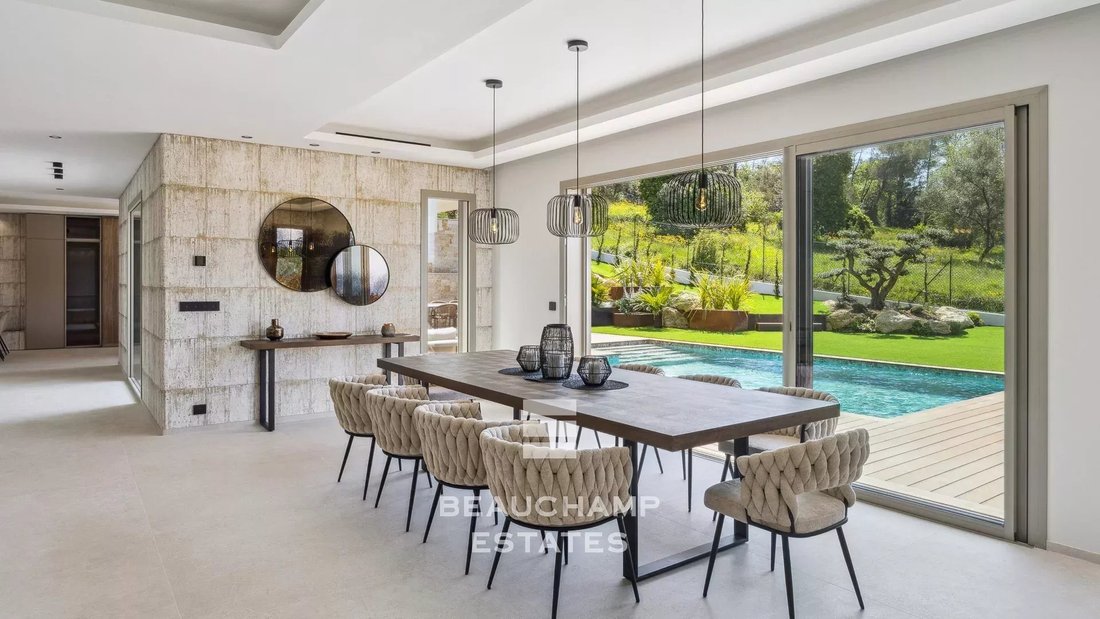Villa in Mougins, Provence-Alpes-Côte d'Azur, France 3 - 14892168