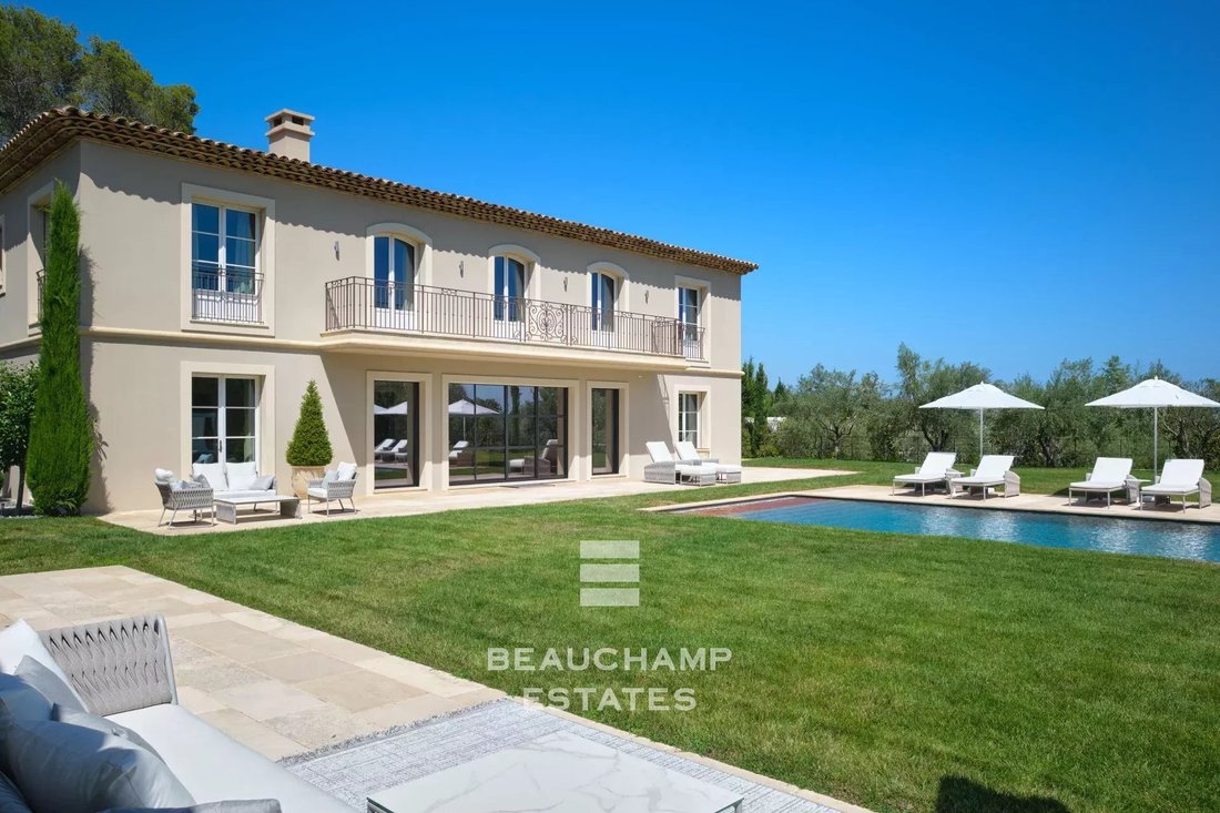 Villa in Mougins, Provence-Alpes-Côte d'Azur, France 1 - 16656692