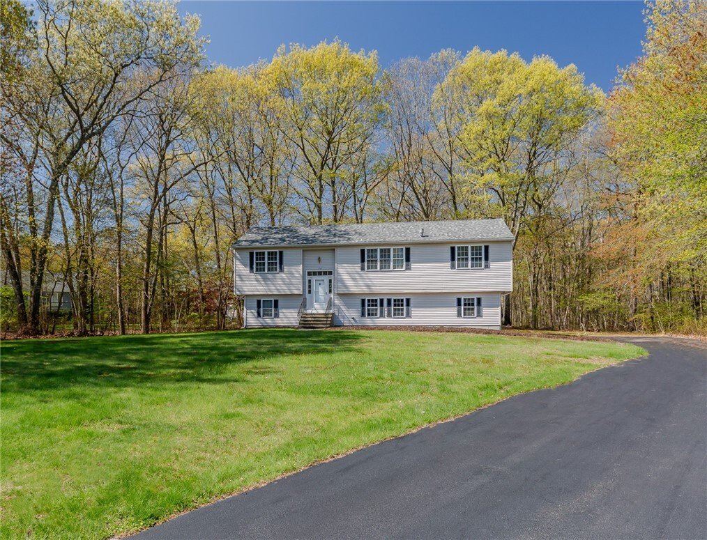 House in Cranston, Rhode Island, United States 1 - 18199383
