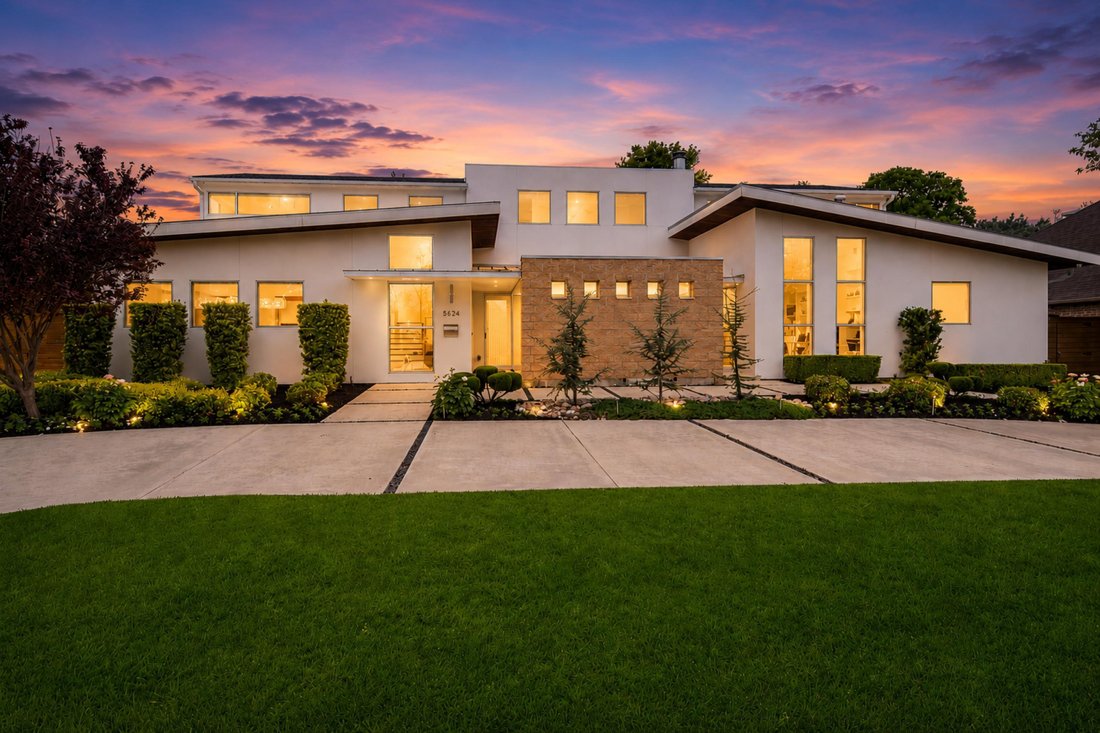 House in Dallas, Texas, United States 1 - 17647104