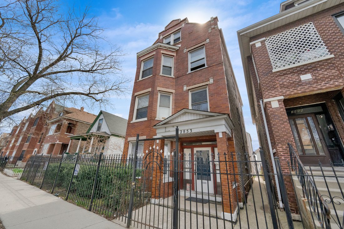 Chicago, Illinois, United States 1 - 18204917