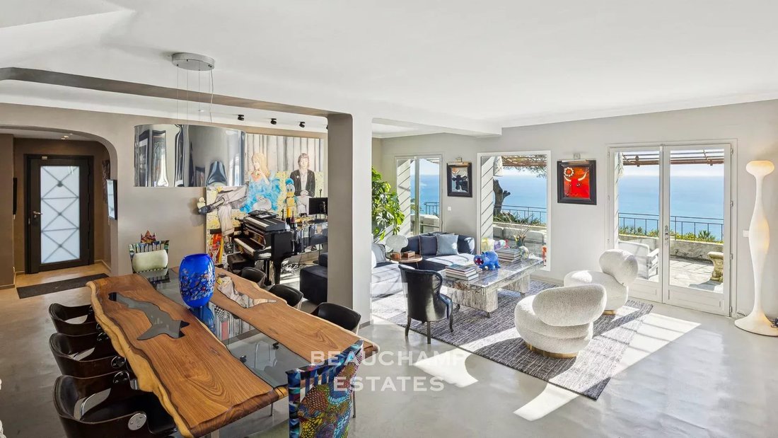 Villa in Èze, Provence-Alpes-Côte d'Azur, France 3 - 17068710