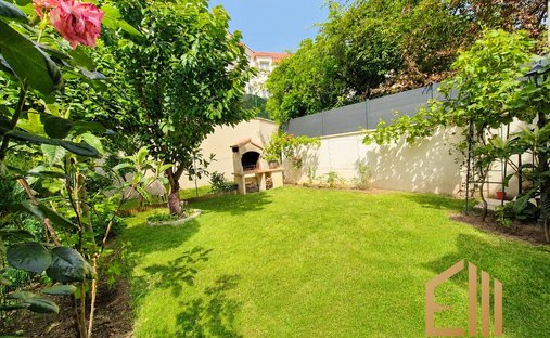 House in Ouest, Igny, France 1