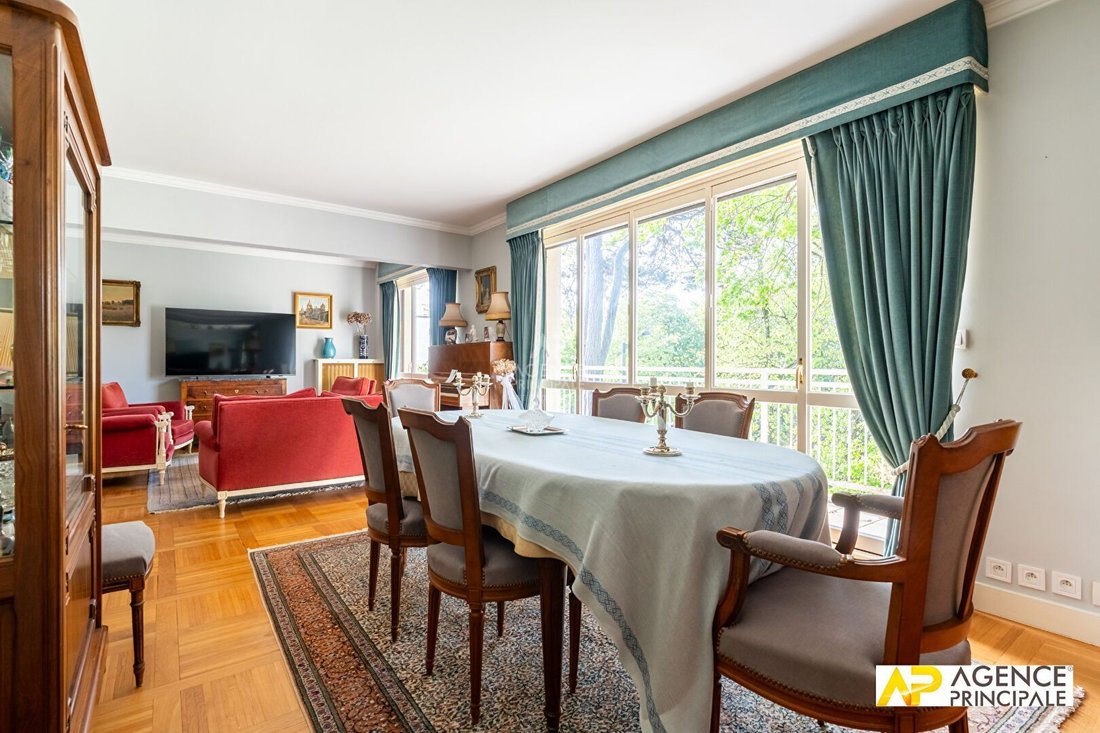 Apartment in Napoleon, Maisons-Laffitte, France 3 - 18200747