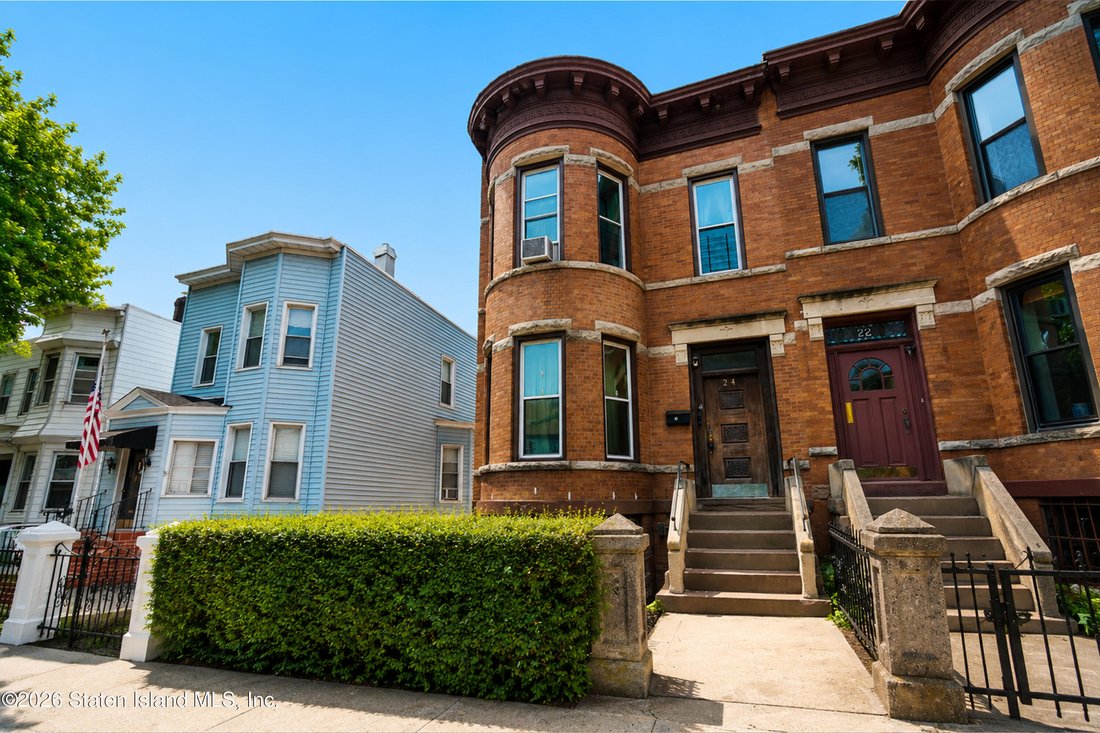 House in New York, New York, United States 3 - 18199451