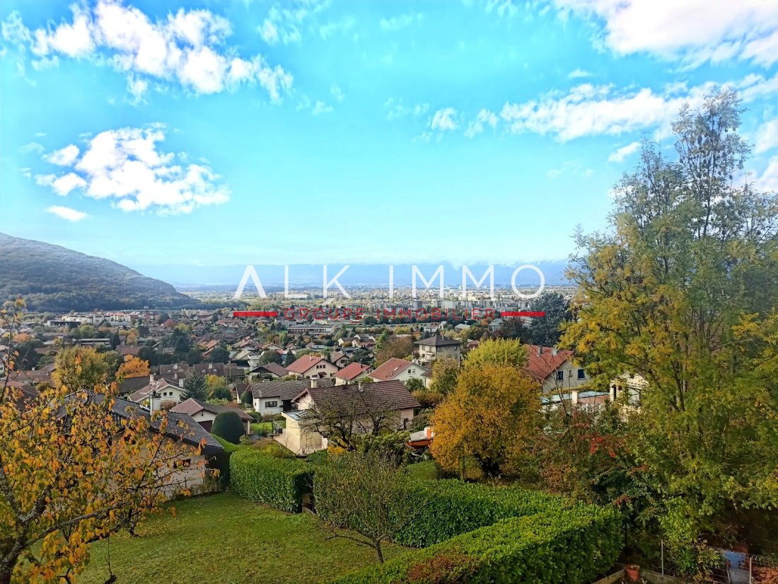 Estate in Vétraz-Monthoux, Auvergne-Rhône-Alpes, France 1 - 16597576