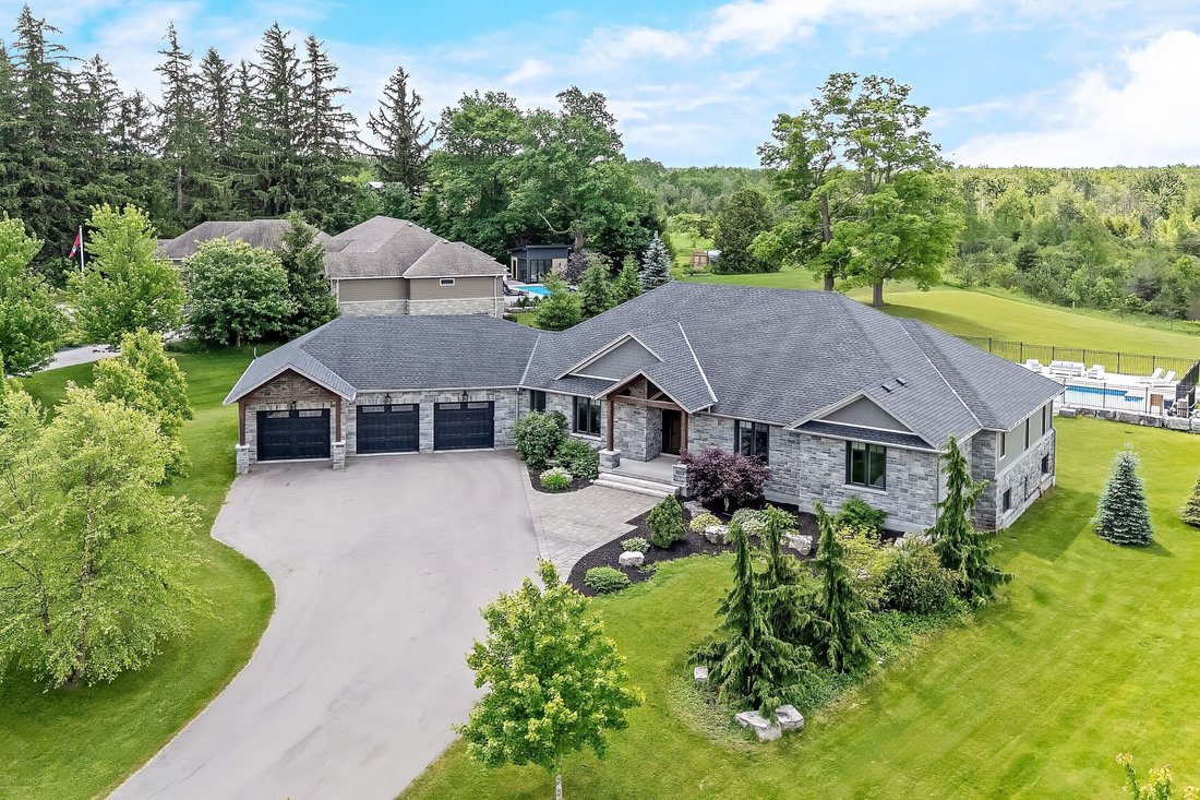 House in Milton, Ontario, Canada 4 - 18201343