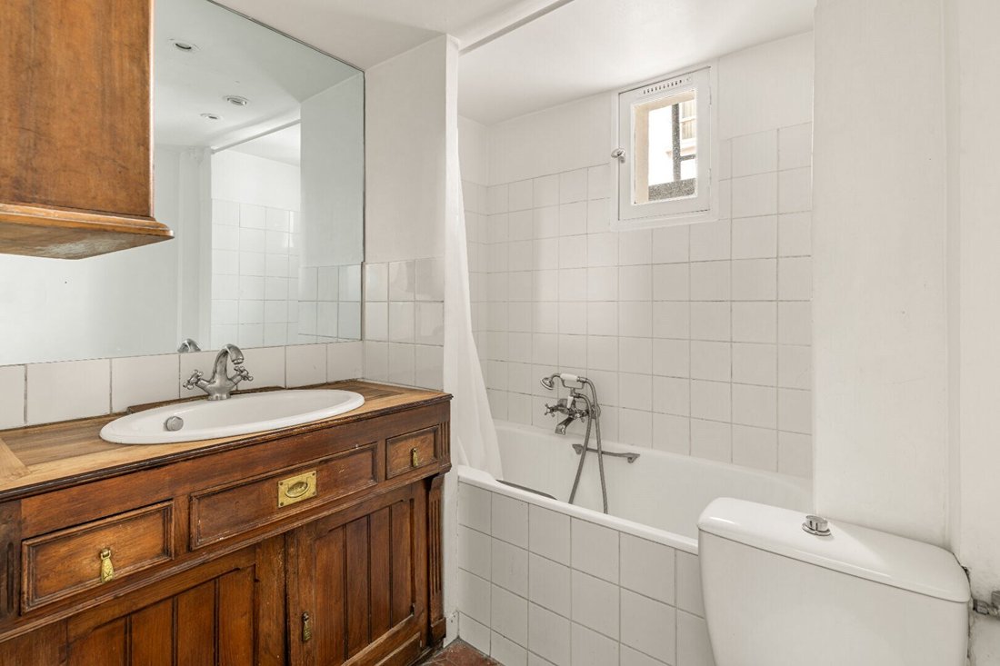 Apartment in Palais Royal, Paris 1er Arrondissement, Paris 5 - 18092546