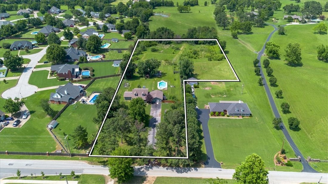 House in Rogers, Arkansas, United States 1 - 18179808
