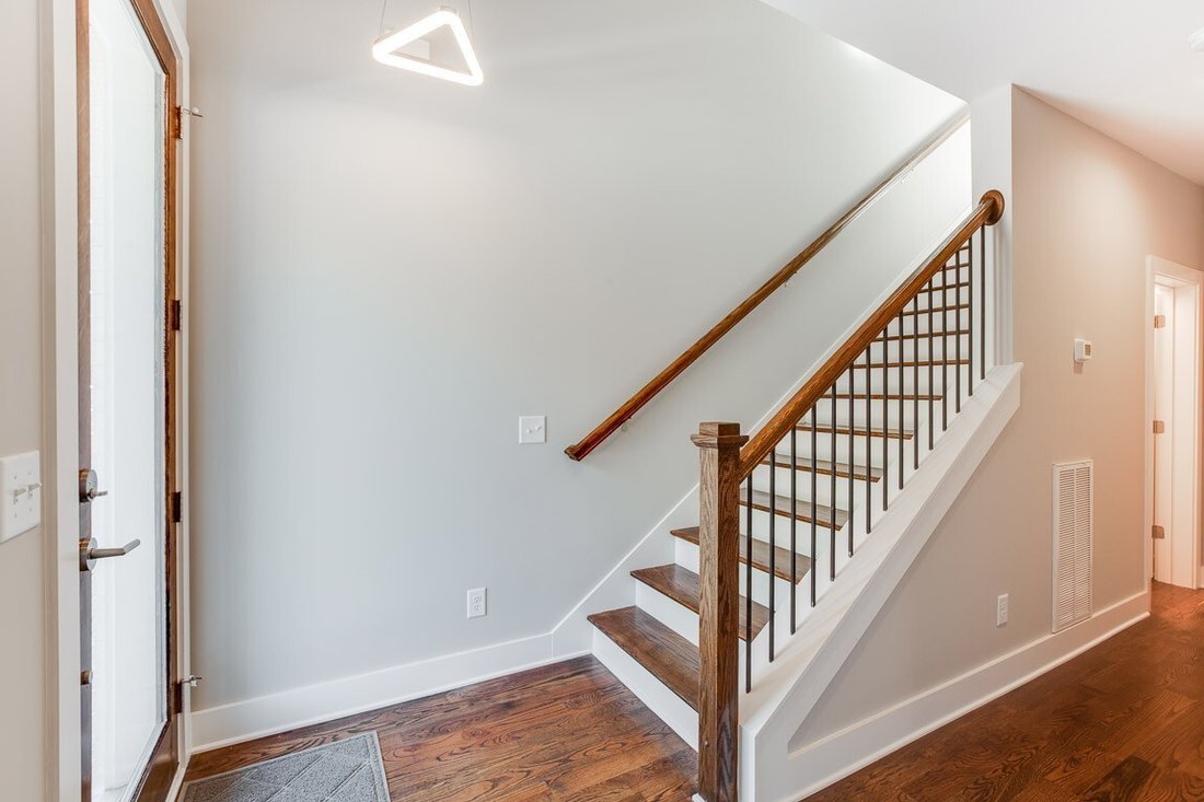 Co Op in Nashville, Tennessee, United States 5 - 18204988