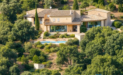 Villa in La Londe-les-Maures, Provence-Alpes-Côte d'Azur, France 1