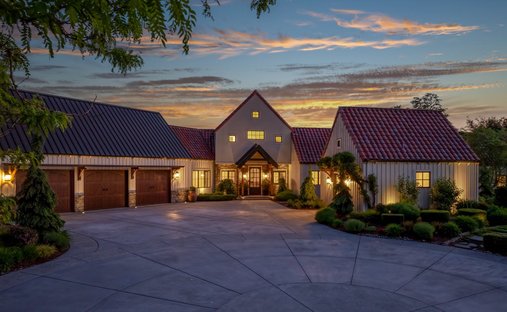 House in Camas, Washington, United States 1