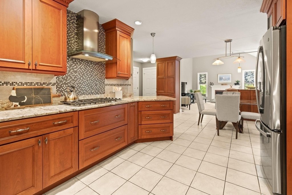 House in Westford, Massachusetts, United States 2 - 18201715