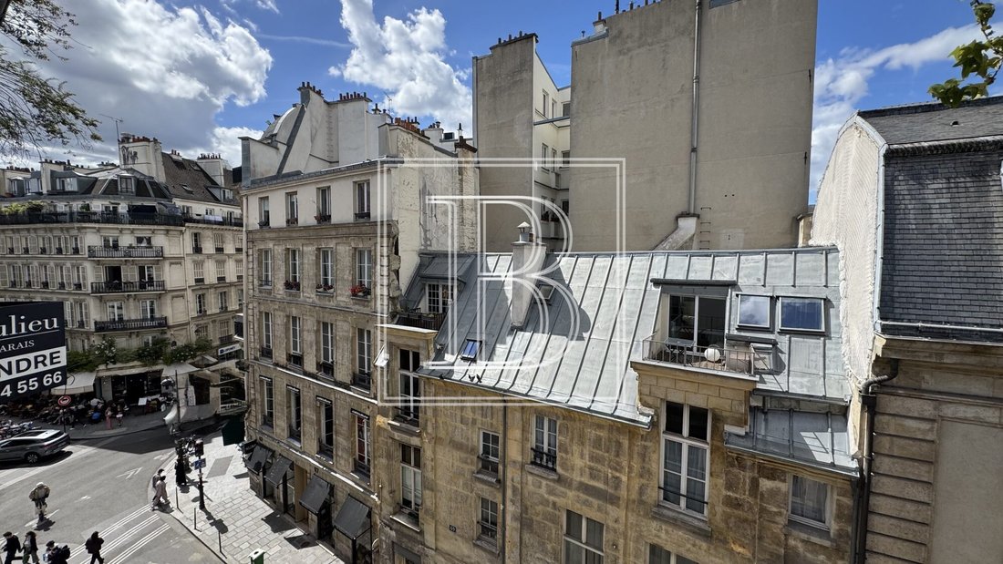 Apartment in Enfants Rouges, Paris 3e Arrondissement, Paris 1 - 18206883