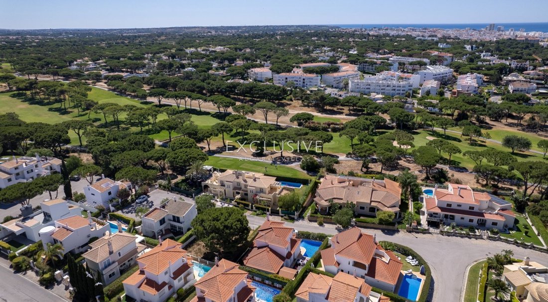 Villa in Vilamoura, Quarteira, Algarve 1 - 18185561