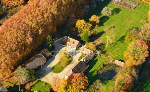 Maison à Courcemont, Pays de la Loire, France 1