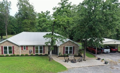 House in Fairfield, Texas, United States 1