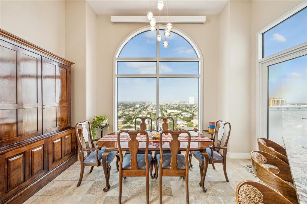 Condo in Galveston, Texas, United States 3 - 18205227