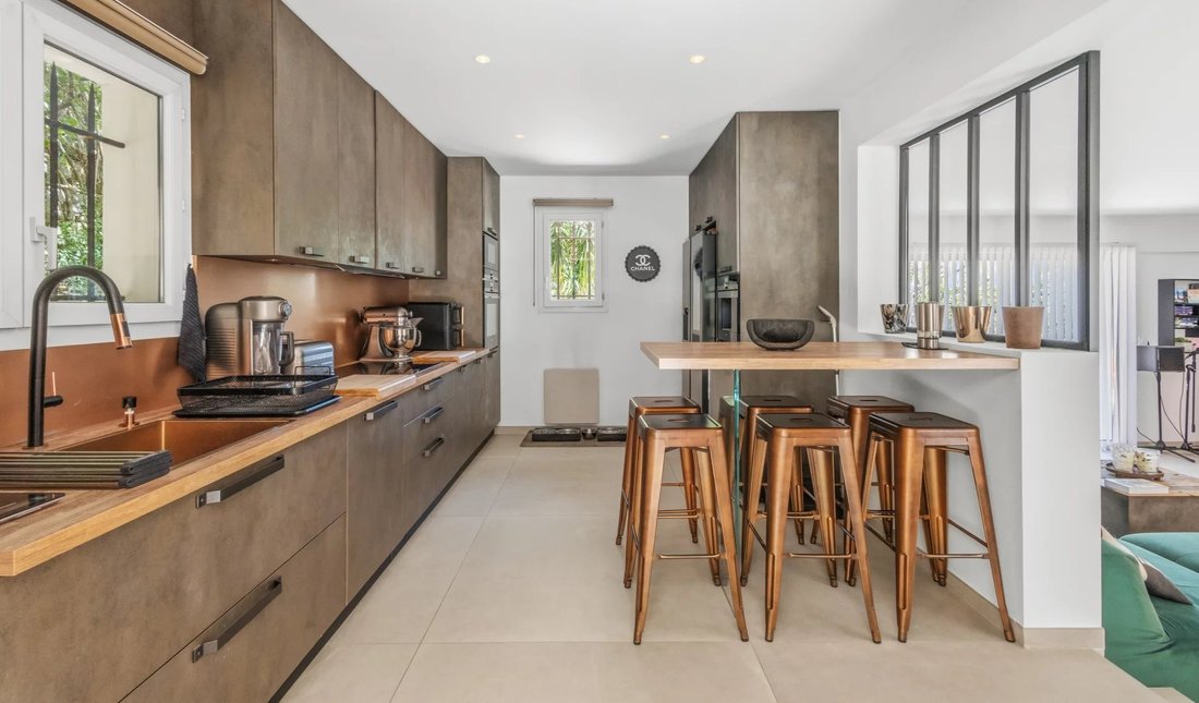 Villa in Mougins, Provence-Alpes-Côte d'Azur, France 5 - 18201496