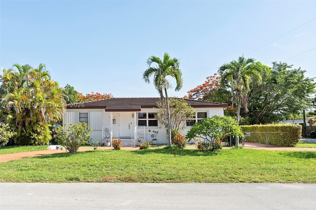 House in Miami, Florida, United States 1 - 18204111