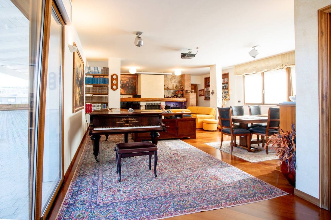 Penthouse in Monserrato-Rizzeddu, Sassari, Sardinia 4 - 18199685