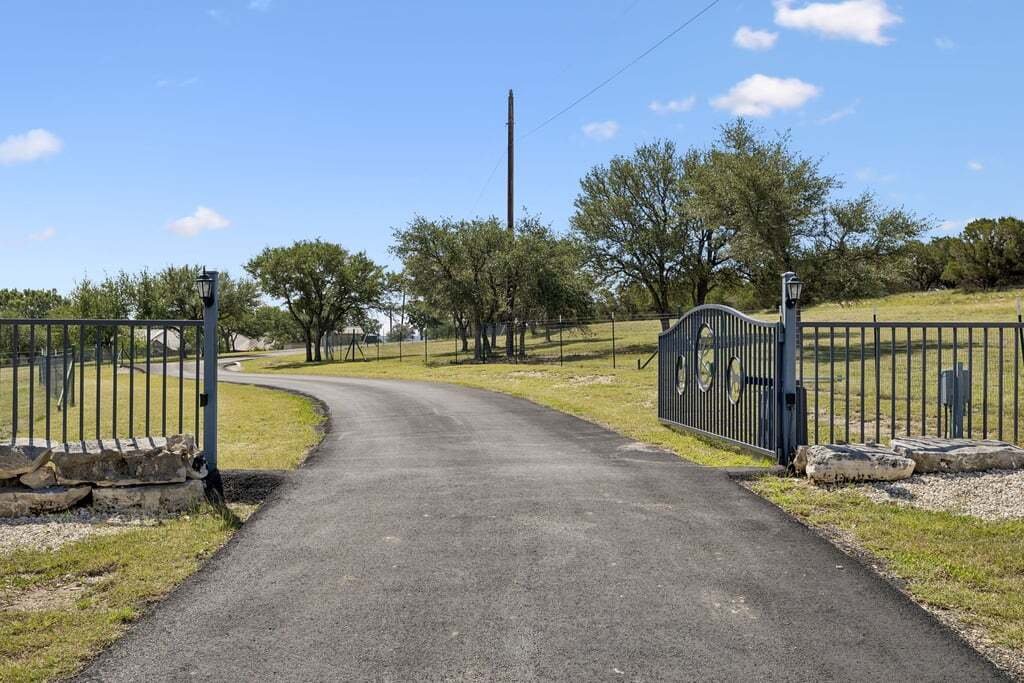 Farm Ranch in Center Point, Texas, United States 5 - 18206729