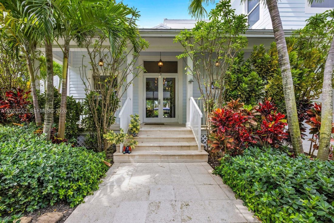House in Miami, Florida, United States 1 - 18200966